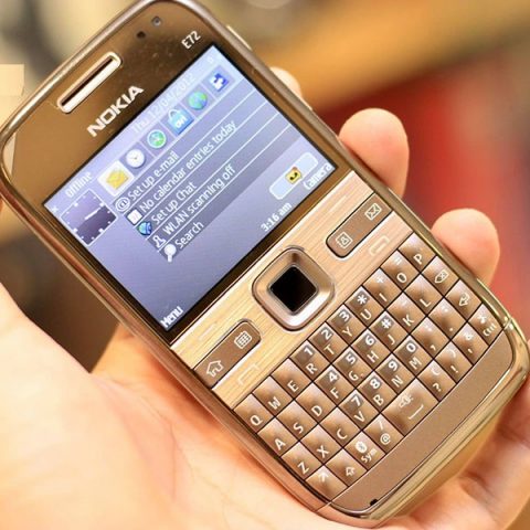 Điện Thoại Nokia E72 Chính Hãng